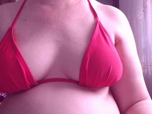 SweetBrunete webcam