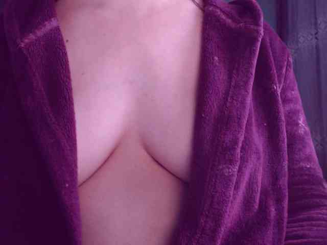 SweetBrunete webcam