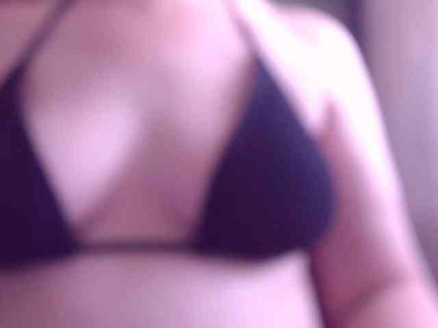 SweetBrunete webcam