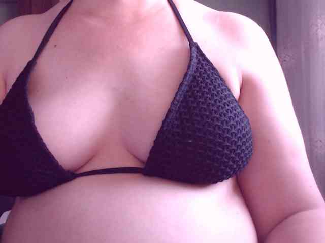SweetBrunete webcam