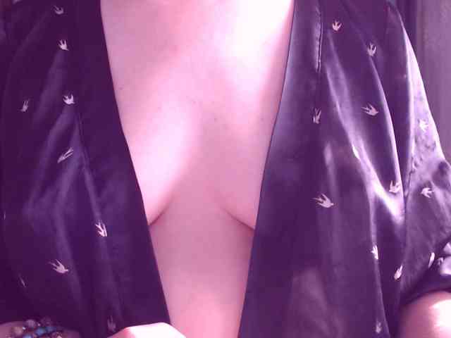 sweetbrunete bongacams