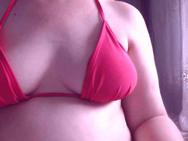 SweetBrunete webcam