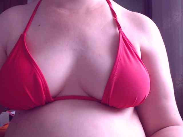 SweetBrunete webcam