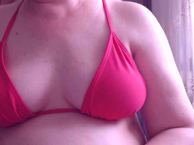 SweetBrunete webcam