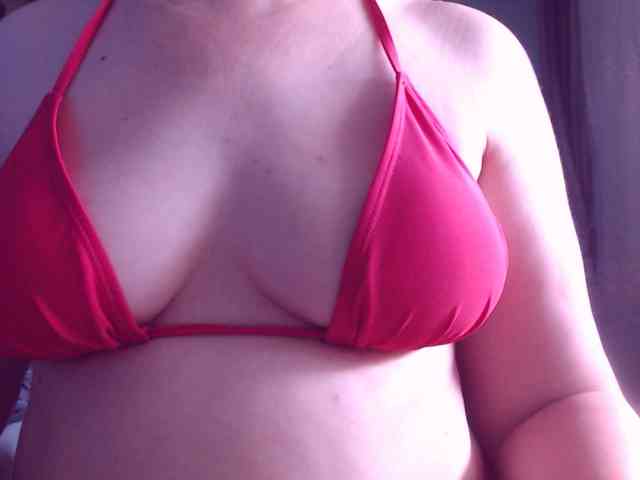 SweetBrunete webcam