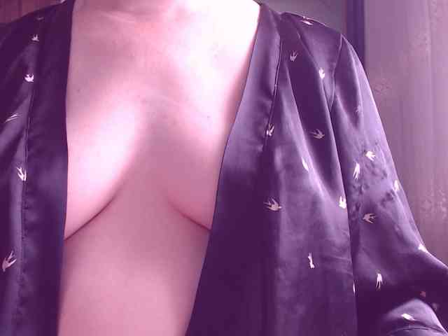 SweetBrunete webcam