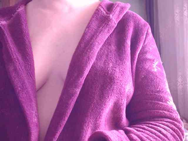 SweetBrunete webcam
