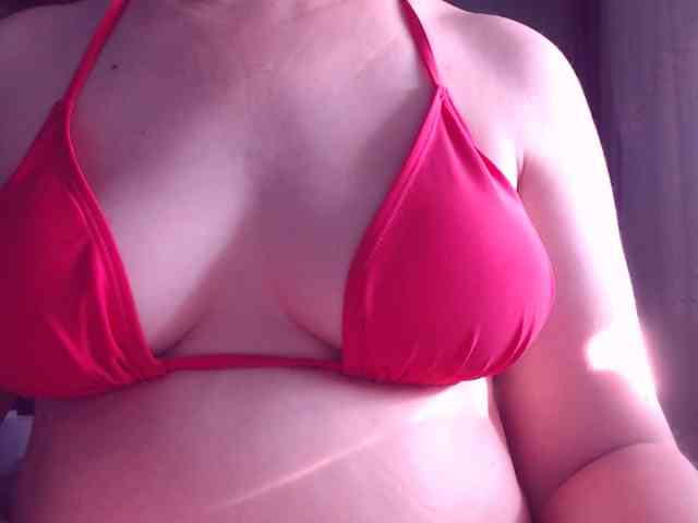 SweetBrunete webcam