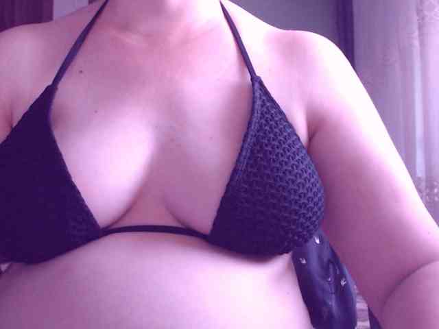 SweetBrunete webcam