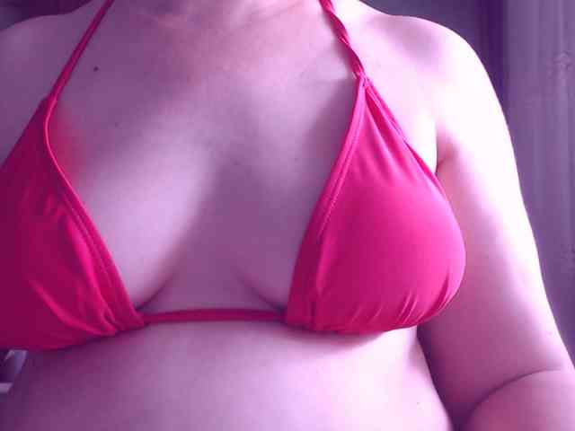SweetBrunete webcam