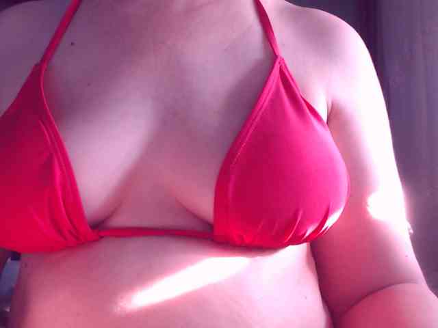 SweetBrunete webcam