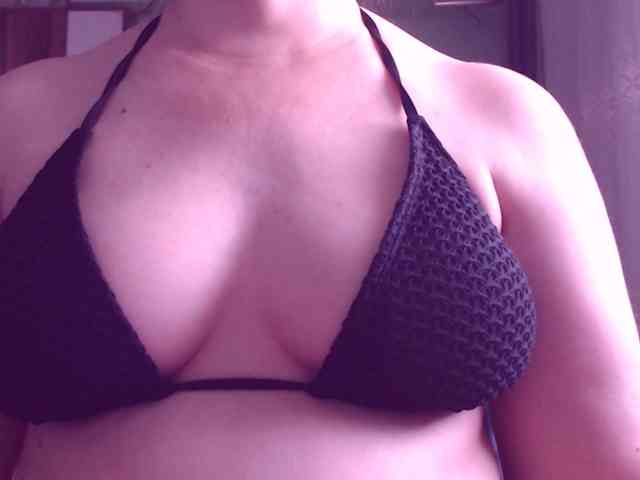 SweetBrunete webcam