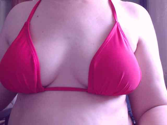 SweetBrunete webcam