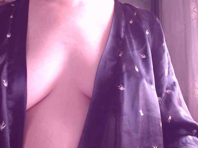 SweetBrunete webcam