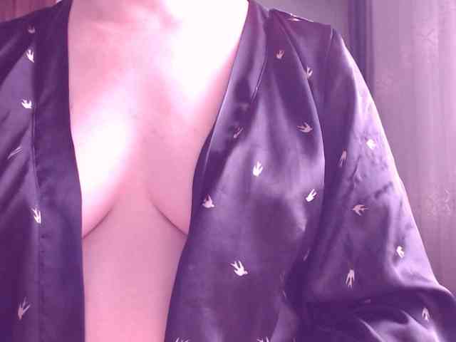 SweetBrunete webcam