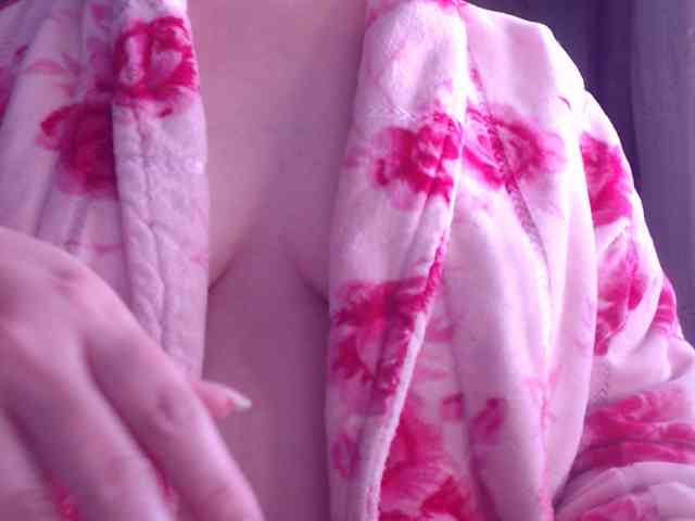 SweetBrunete webcam