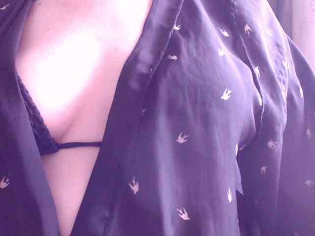 SweetBrunete webcam