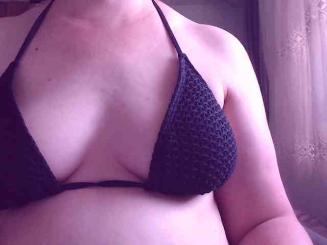 SweetBrunete webcam