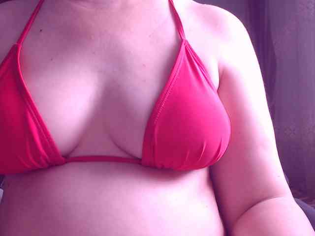 SweetBrunete webcam