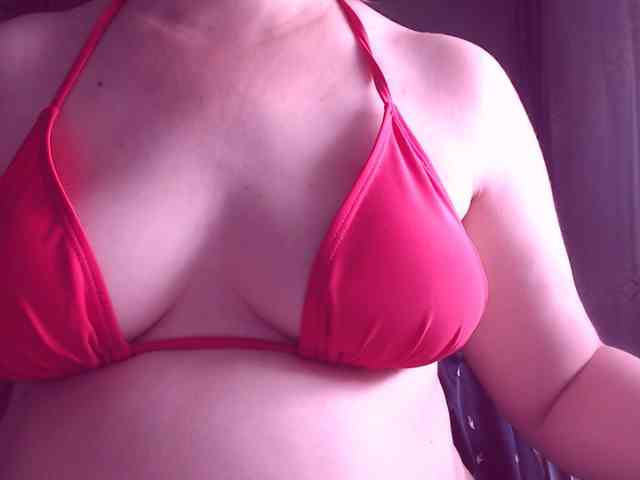 SweetBrunete webcam