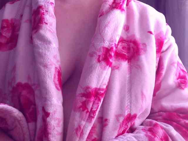 SweetBrunete webcam