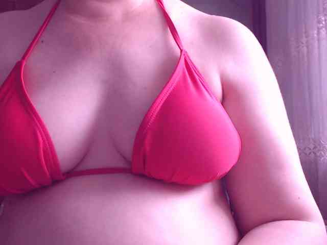 SweetBrunete webcam