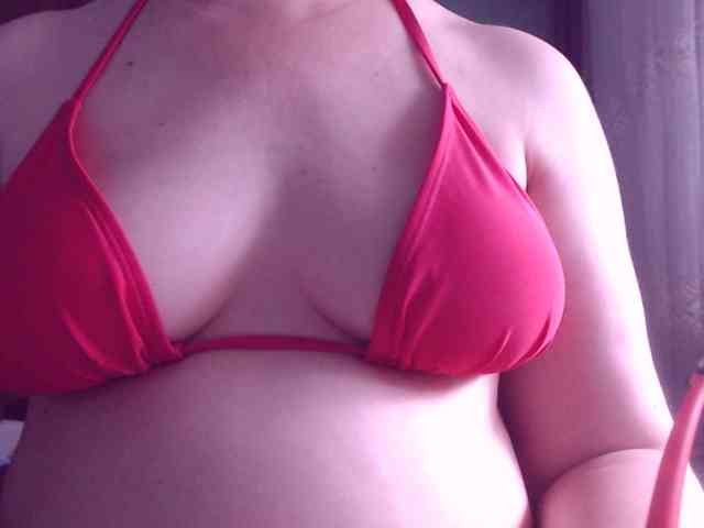 SweetBrunete webcam
