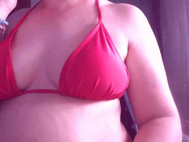 SweetBrunete webcam