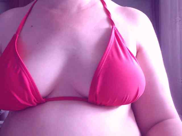 SweetBrunete webcam