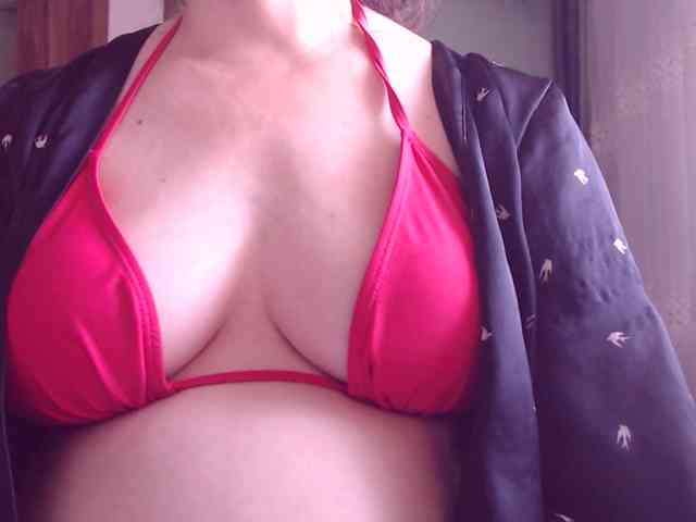 SweetBrunete webcam