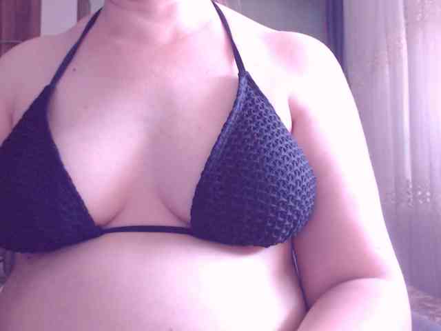 SweetBrunete webcam