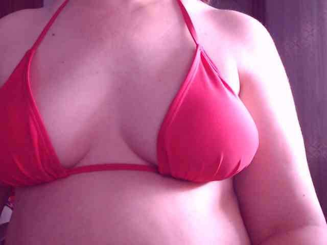 SweetBrunete webcam