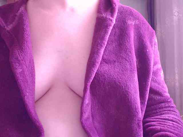 SweetBrunete webcam