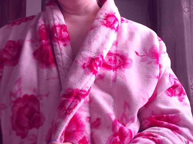 SweetBrunete webcam