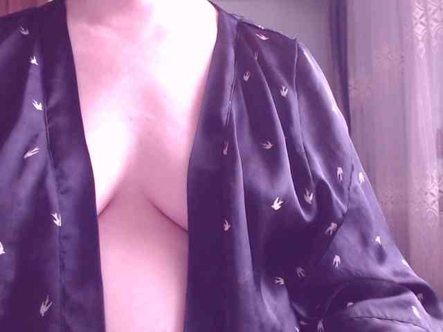 SweetBrunete webcam