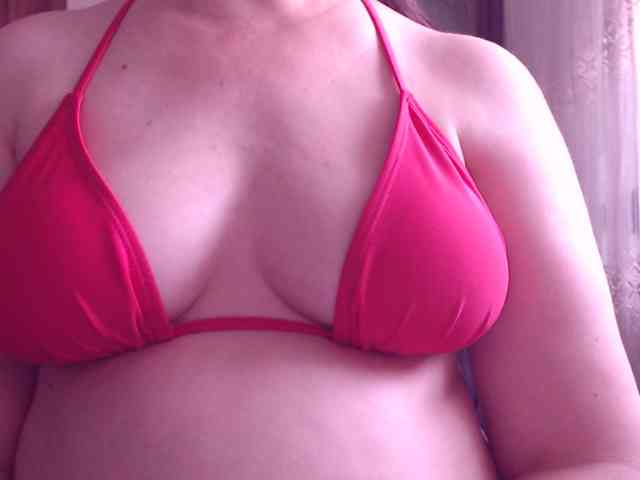 SweetBrunete webcam