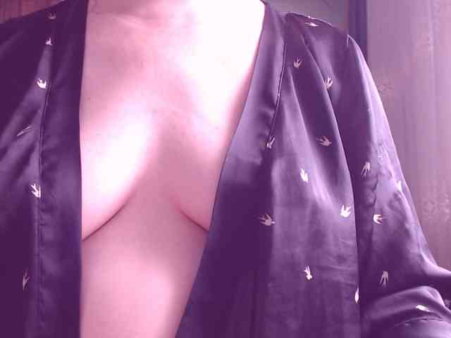 SweetBrunete webcam