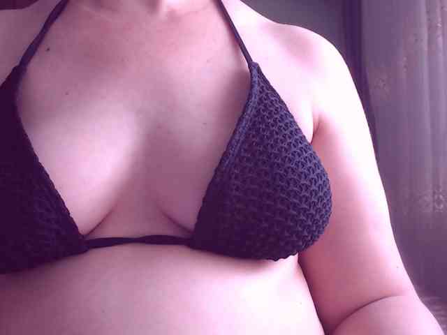 SweetBrunete webcam