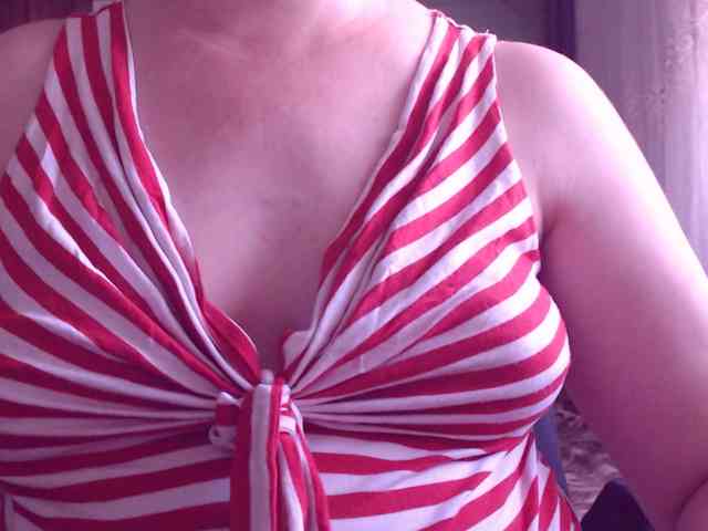 SweetBrunete webcam