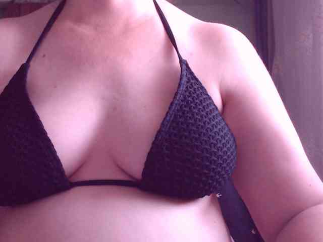 SweetBrunete webcam