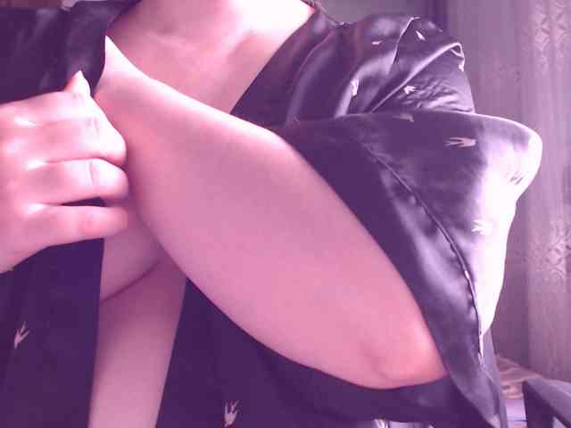 SweetBrunete webcam