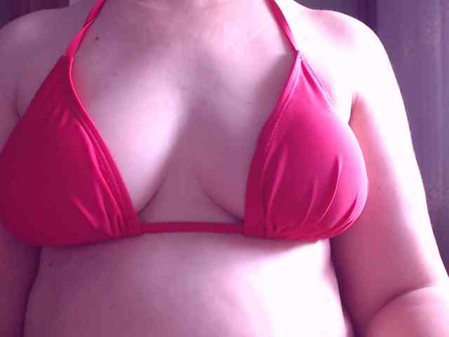 SweetBrunete webcam