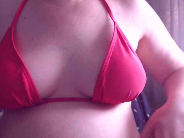 SweetBrunete webcam