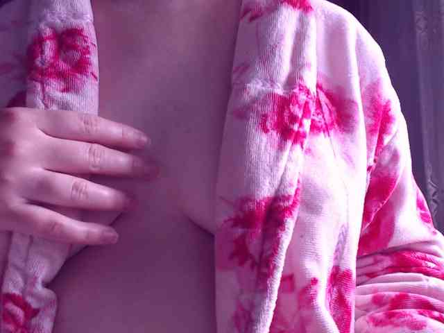 SweetBrunete webcam