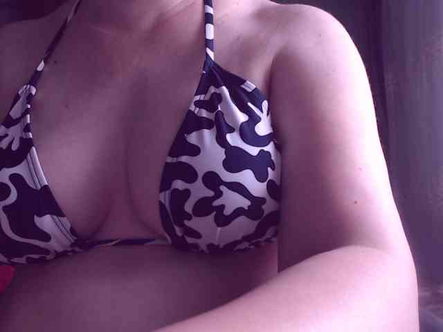 SweetBrunete webcam