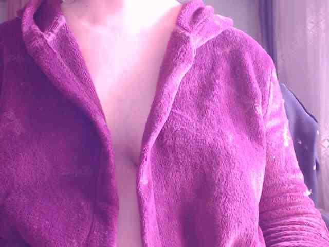 SweetBrunete webcam