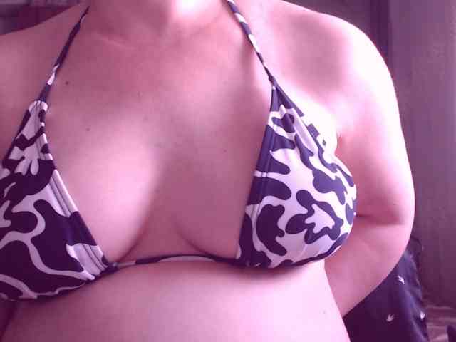 SweetBrunete webcam