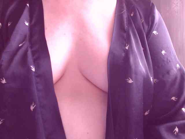 SweetBrunete webcam