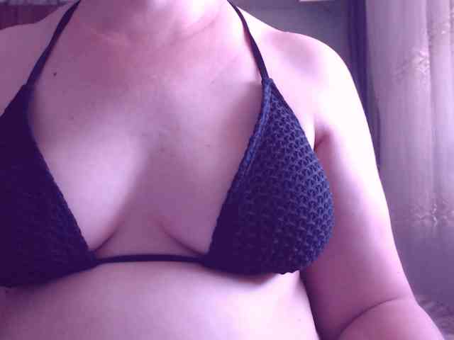 SweetBrunete webcam