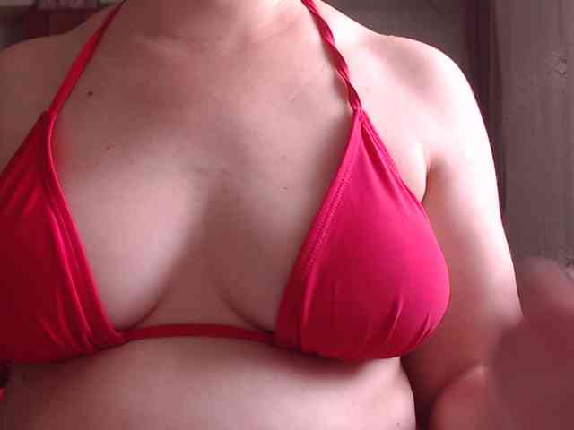 SweetBrunete webcam